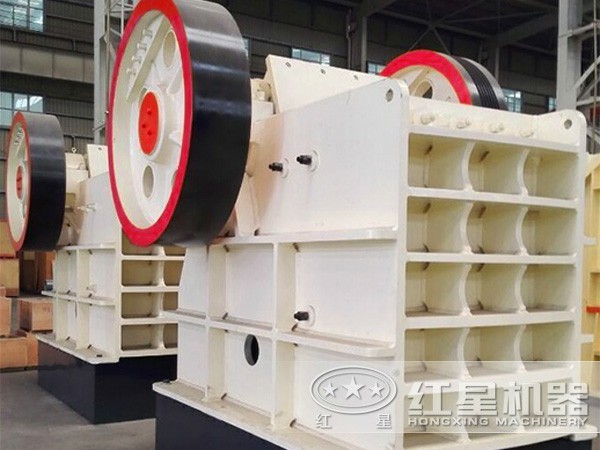 69石頭顎破機，產(chǎn)量為50-160t/h