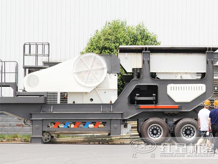 客戶到場參觀輪胎移動破，七大模塊，多種組合，滿足用戶需求