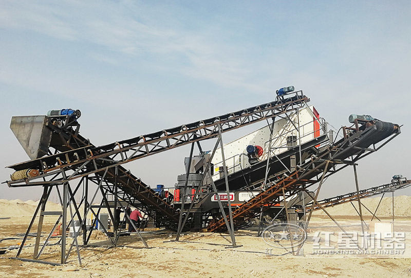 輪胎圓錐移動(dòng)破碎機(jī)現(xiàn)場(chǎng)，單機(jī)作業(yè)，效能高節(jié)能