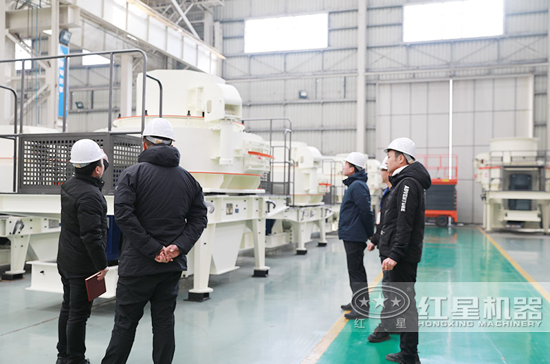 紅星廠家小型制砂機價格便宜，提供客戶到場參觀